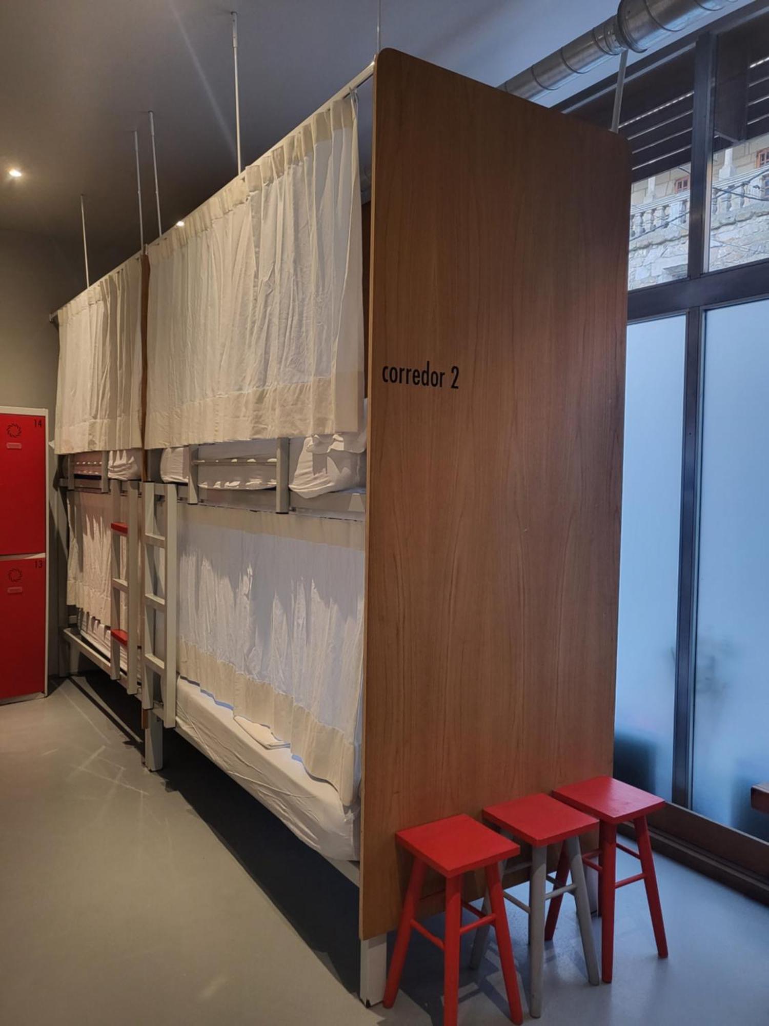 Acola Sport Hostel 庞特维德拉 外观 照片